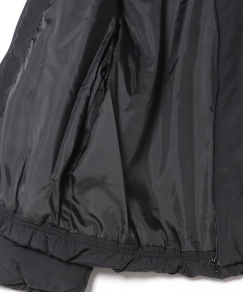 NAVY（ネイビー）の「nAvy スタンドネック中綿ブルゾン【撥水加工】（ブルゾン・レディース・モカ/ブラック/ブルー/チャコールグレー/オフホワイト・L/M）」の17枚目の写真