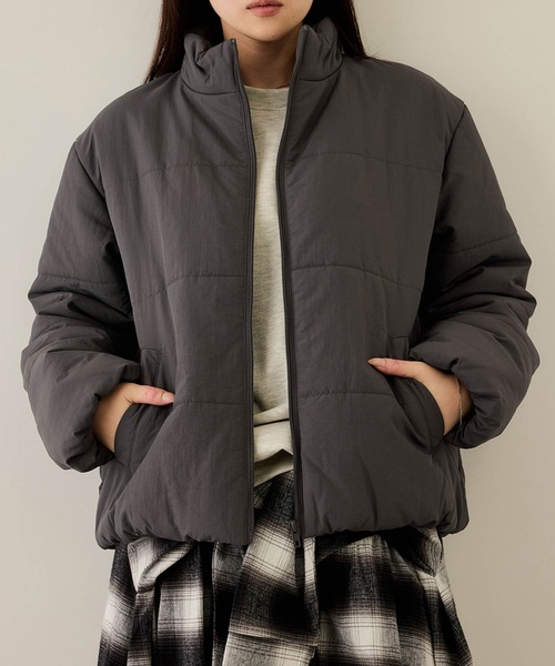 NAVY（ネイビー）の「nAvy スタンドネック中綿ブルゾン【撥水加工】（ブルゾン・レディース・モカ/ブラック/ブルー/チャコールグレー/オフホワイト・L/M）」の3枚目の写真