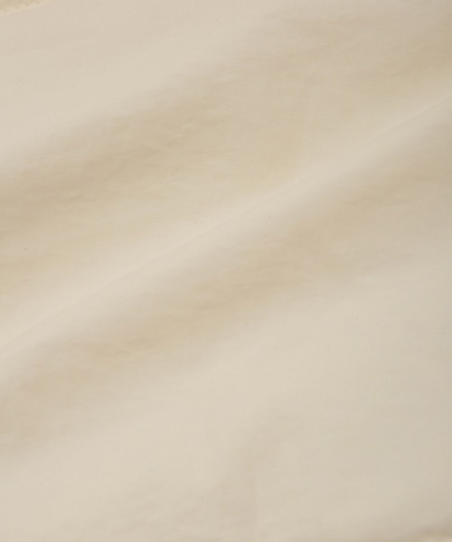 NAVY（ネイビー）の「nAvy スタンドネック中綿ブルゾン【撥水加工】（ブルゾン・レディース・モカ/ブラック/ブルー/チャコールグレー/オフホワイト・L/M）」の15枚目の写真