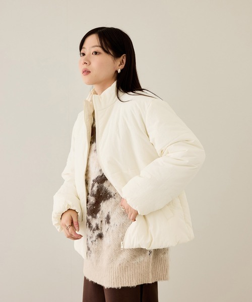 NAVY（ネイビー）の「nAvy スタンドネック中綿ブルゾン【撥水加工】（ブルゾン・レディース・モカ/ブラック/ブルー/チャコールグレー/オフホワイト・L/M）」の19枚目の写真