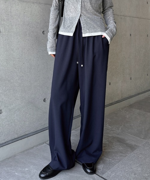 andme(アンドミー)の「【新色追加】とろみイージーワイドパンツ(スラックス・レディース・ブラック/ホワイト/チャコールグレー/ブラウン/ライトブラウン/ベージュ/ネイビー・S/M/L)」の7枚目の写真