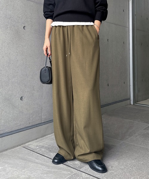 andme(アンドミー)の「【新色追加】とろみイージーワイドパンツ(スラックス・レディース・ブラック/ホワイト/チャコールグレー/ブラウン/ライトブラウン/ベージュ/ネイビー・S/M/L)」の22枚目の写真