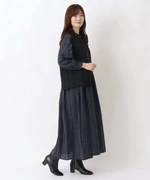 one'sterrace(ワンズテラス)の「【あったか】ふわもち素材のシンプル前開きベスト(ベスト・レディース・ベージュ系8/グレー系その他7/ブラック系8・02)」の12枚目の写真