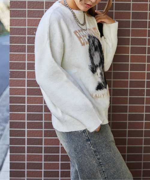 GORGE(ゴージ)の「《ふんわり起毛タッチ》レディース ロゴ ジャカードニット プルオーバー 秋冬(ニット/セーター・レディース・ブラック/オフホワイト/チャコール・F)」の6枚目の写真
