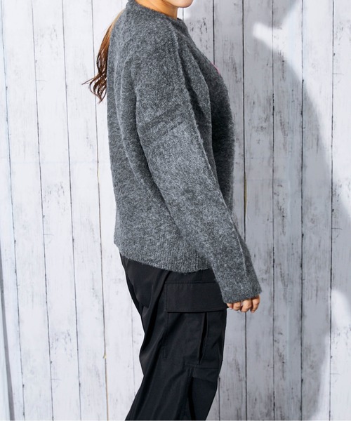 GORGE(ゴージ)の「《ふんわり起毛タッチ》レディース ロゴ ジャカードニット プルオーバー 秋冬(ニット/セーター・レディース・ブラック/オフホワイト/チャコール・F)」の11枚目の写真