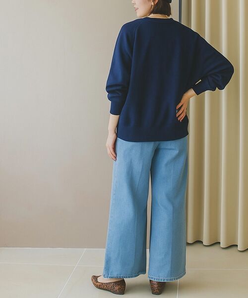 le.coeur blanc（ルクールブラン）の「《WEB限定アイテム》裏毛ロゴスウェットプルオーバー（スウェット・レディース・グレー/オートミール/ネイビー・38）」の20枚目の写真