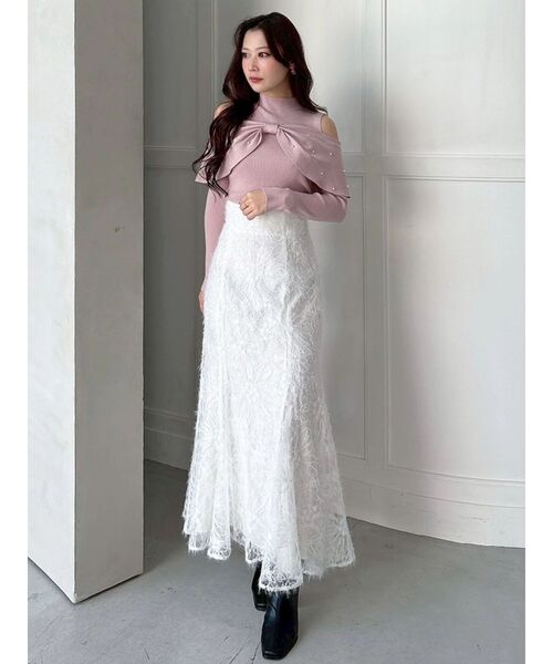 MERCURYDUO（マーキュリーデュオ）の「シャギーエンブロイダリースカート（スカート・レディース・オフホワイト/ベビーピンク/ブラウン・SMALL/MEDIUM）」の8枚目の写真