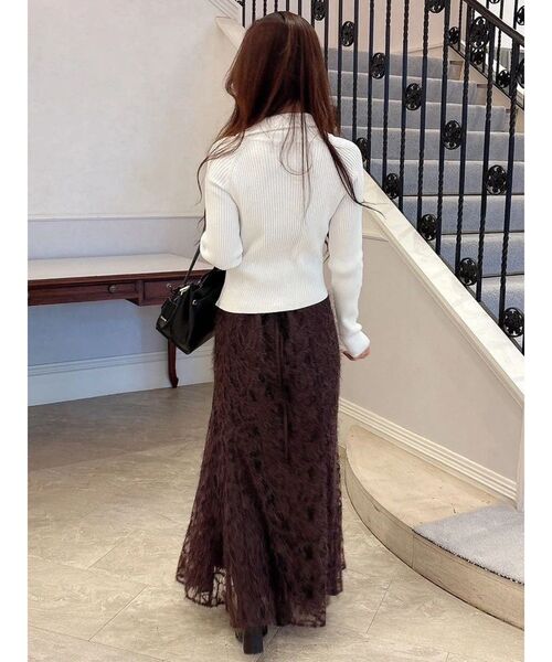 MERCURYDUO（マーキュリーデュオ）の「シャギーエンブロイダリースカート（スカート・レディース・オフホワイト/ベビーピンク/ブラウン・SMALL/MEDIUM）」の19枚目の写真