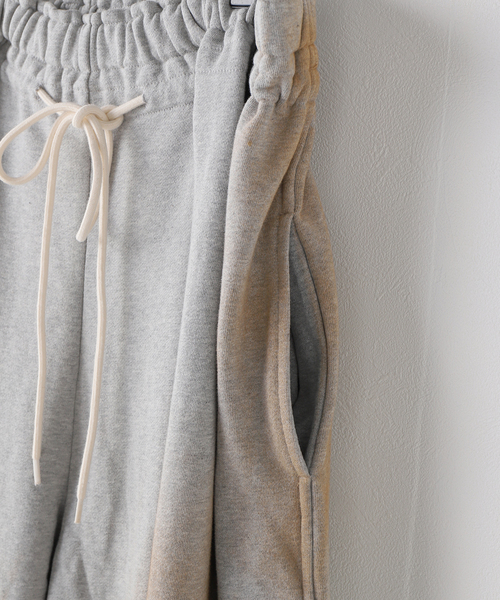LCDC TM(エルシーディーシーティーエム)の「【Geek Office / ギークオフィス】LCDC TM / SPRAY WASHED PLEATS DETAIL TROUSERS(スウェットパンツ・レディース・チャコールグレー・FREE)」の7枚目の写真