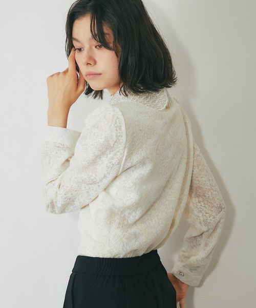 SMILE ORCHID(スマイルオーキッド)の「襟ビジュー付きブラウス(シャツ/ブラウス・レディース・アイボリー/ブラック/ブルー・M)」の16枚目の写真