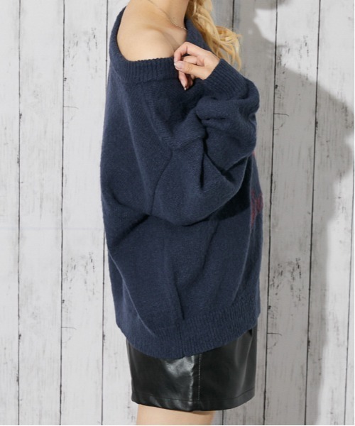 GORGE（ゴージ）の「《スター柄×オフショル》レディース フェザーニット プルオーバー ゆるシルエット 秋冬（ニット/セーター・レディース・ネイビー/チャコール/ボルドー/ブラウン・F）」の16枚目の写真