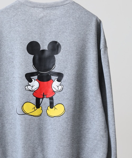FUNALIVE（ファンアライブ）の「MICKEYMOUSE 裏起毛 オーバーサイズトレーナー（スウェット・メンズ・ダークグリーン系1/ベージュ系1/ネイビー系1/ホワイト系1/グレー系2/グレー系1/チャコール/グレイッシュベージュ/ヘザーチャコール/チャコールグレー/キャメル/杢グレー/ダークグリーン/ネイビー/チャコールアッシュ/オートミール・XL/L/M）」の2枚目の写真