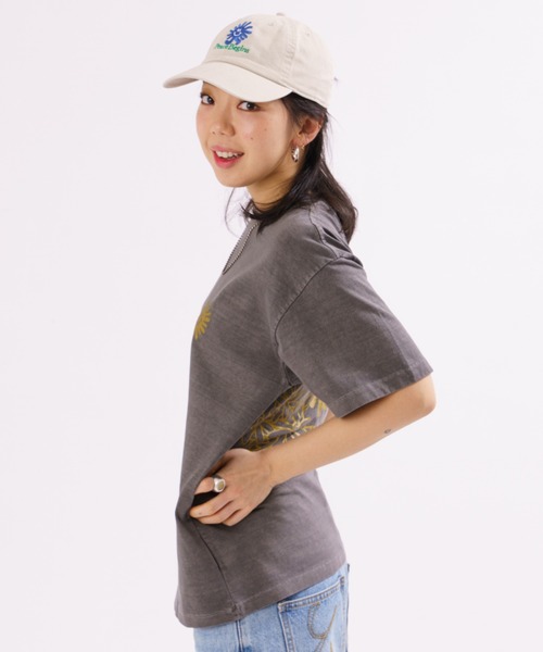 PR01.(ピーアールワン)の「BIG WAVE ピース&スマイル プリントTシャツ(Tシャツ/カットソー・メンズ・グレー・LARGE/MEDIUM)」の5枚目の写真