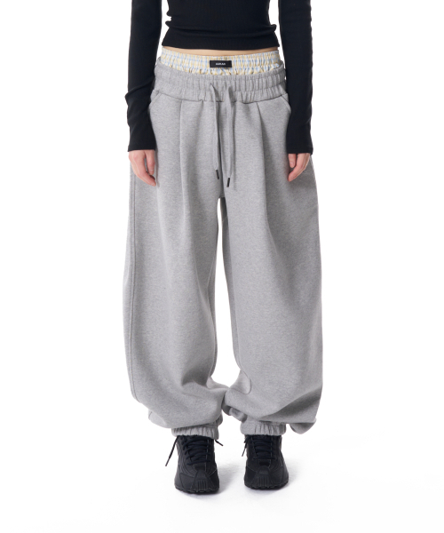 AAKAM(アーカム)の「Laced CROS2 Patch Sweatpants (Gray)(スウェットパンツ・レディース・グレー・2/1)」の5枚目の写真