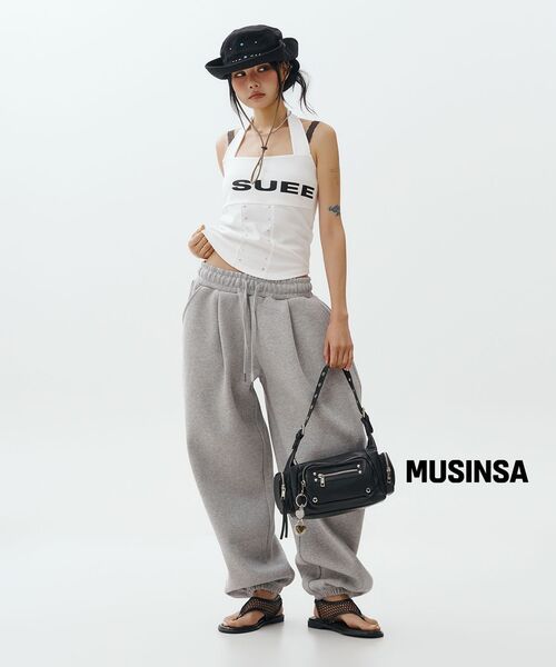 AAKAM(アーカム)の「Laced CROS2 Patch Sweatpants (Gray)(スウェットパンツ・レディース・グレー・2/1)」の13枚目の写真