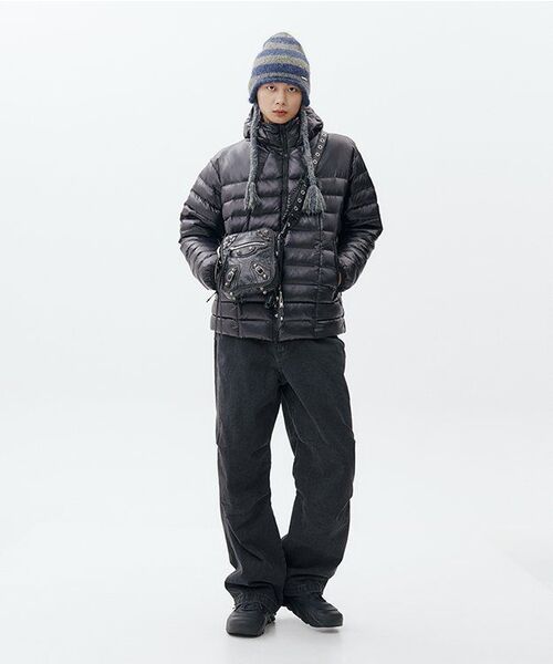 MUSINSA STANDARD（ムシンサスタンダード）の「[シティレジャー] ベルト付きデニムパラシュートパンツ [ウォッシュドブラック]（デニムパンツ・メンズ・その他・31/33/26/27/28/29/38/42/36/34/32/30/40）」の18枚目の写真