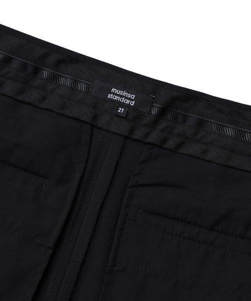 MUSINSA STANDARD WOMAN（ムシンサスタンダードウーマン）の「ウーマンズウエストバンドレスレスリバースジョールージュテーパードスラックス[ブラック]（スラックス・レディース・その他・31/26）」の6枚目の写真