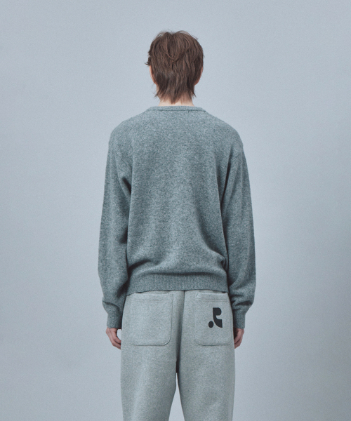Rest&Recreation(レストアンドレクリエーション)の「LOGO CREW NECK SWEATER - GREY(ニット/セーター・メンズ・その他・LARGE/X-LARGE)」の5枚目の写真