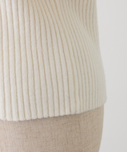 one after another NICE CLAUP（ワンアフターアナザーナイスクラップ）の「【Holiday collection】フェザーオフショルニット（ニット/セーター・レディース・ホワイト/ブラック/ブラウン/サックスブルー・FREE）」の11枚目の写真