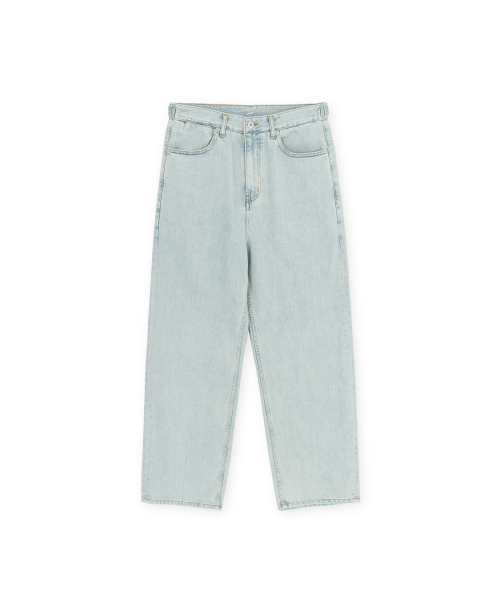 BROWNYARD(ブラウンヤード)の「ストレートデニム、ライトブルー(デニムパンツ・メンズ・その他・3/4/5/6)」の1枚目の写真