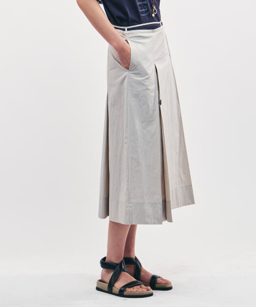 CITYBREEZE(シティブリーズ)の「コットンプリーツベルトロングスカート_LIGHT GREY(スカート・レディース・ライトグレー・SMALL/MEDIUM)」の4枚目の写真