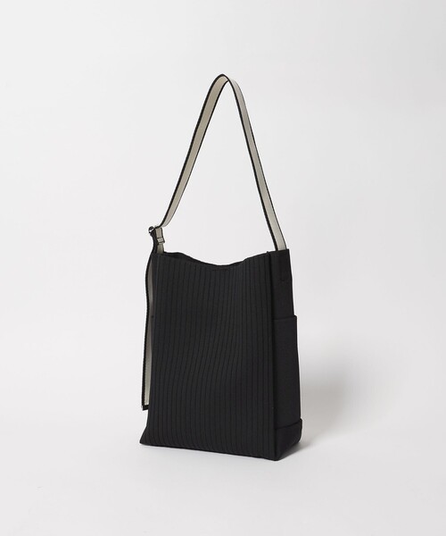 BEAUTY&YOUTH UNITED ARROWS（ビューティーアンドユースユナイテッドアローズ）の「ラインテープ ニット ショルダーバッグ（ショルダーバッグ・レディース・ブラック/ライラック・FREE）」の17枚目の写真