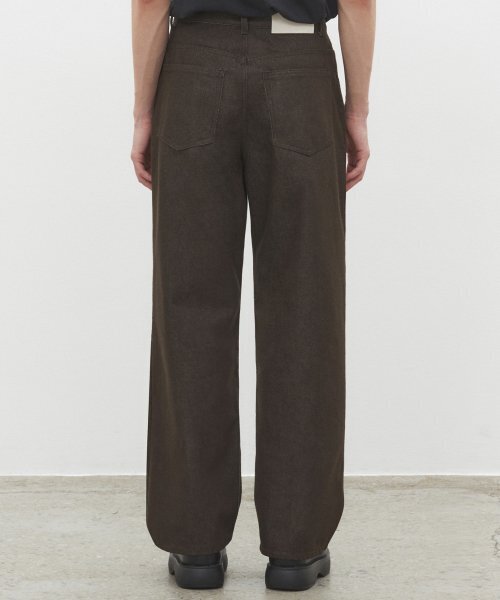DECET（デケト）の「Dawn 2Pleats Wide Jeans DCPT007CPBrown（デニムパンツ・レディース・その他・26/28/30/32/34）」の5枚目の写真