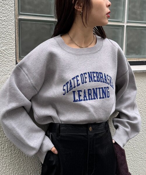 CIAOPANIC TYPY(チャオパニックティピー)の「スウェットライクカレッジロゴニット(ニット/セーター・レディース・ブラウン/レッド/チャコールグレー/グレー・ONE SIZE)」の5枚目の写真