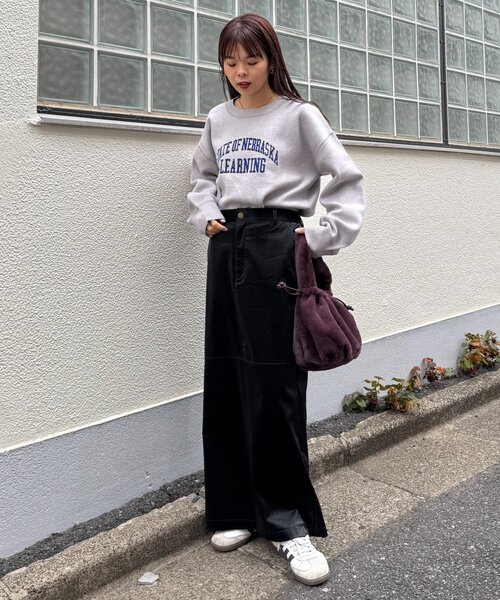 CIAOPANIC TYPY(チャオパニックティピー)の「スウェットライクカレッジロゴニット(ニット/セーター・レディース・ブラウン/レッド/チャコールグレー/グレー・ONE SIZE)」の9枚目の写真