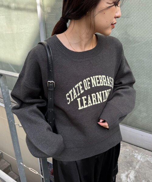 CIAOPANIC TYPY(チャオパニックティピー)の「スウェットライクカレッジロゴニット(ニット/セーター・レディース・ブラウン/レッド/チャコールグレー/グレー・ONE SIZE)」の12枚目の写真