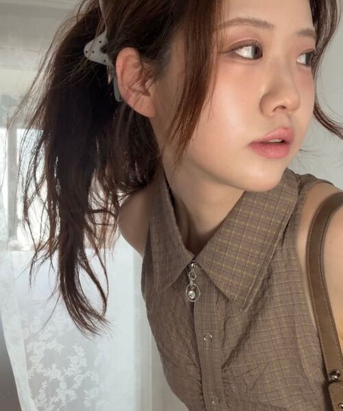 ZIZEMUSEUM（ジゼミュージアム）の「SLEEVLESS SHIRRING SHIRTS (PINK YELLOW)（シャツ/ブラウス・レディース・その他・OS）」の3枚目の写真