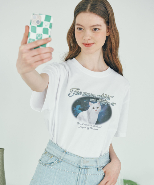 LULUCHOU(ルルシュ)の「Actually a Cat T-shirt - WHITE(Tシャツ/カットソー・レディース・その他・FREE)」の3枚目の写真