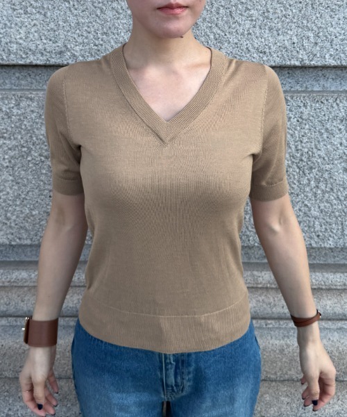 JENNE（ジェンヌ）の「シルク混シアーブルオーバー（Tシャツ/カットソー・レディース・ブラック/ベージュ/グリーン・SMALL/MEDIUM/LARGE）」の5枚目の写真