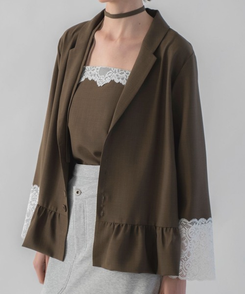 WILLFULLY(ウィルフリー)の「cuffs lace hem balloon frill JK(その他アウター・レディース・ライトベージュ/ブラック/ブラウン系その他・FREE)」の2枚目の写真