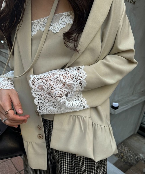 WILLFULLY(ウィルフリー)の「cuffs lace hem balloon frill JK(その他アウター・レディース・ライトベージュ/ブラック/ブラウン系その他・FREE)」の11枚目の写真
