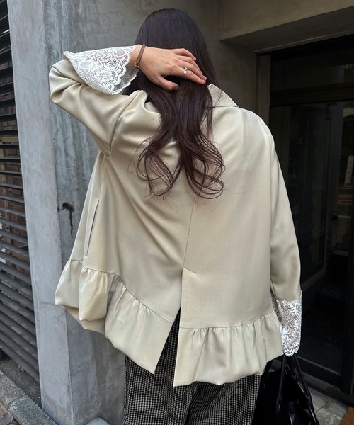 WILLFULLY(ウィルフリー)の「cuffs lace hem balloon frill JK(その他アウター・レディース・ライトベージュ/ブラック/ブラウン系その他・FREE)」の10枚目の写真