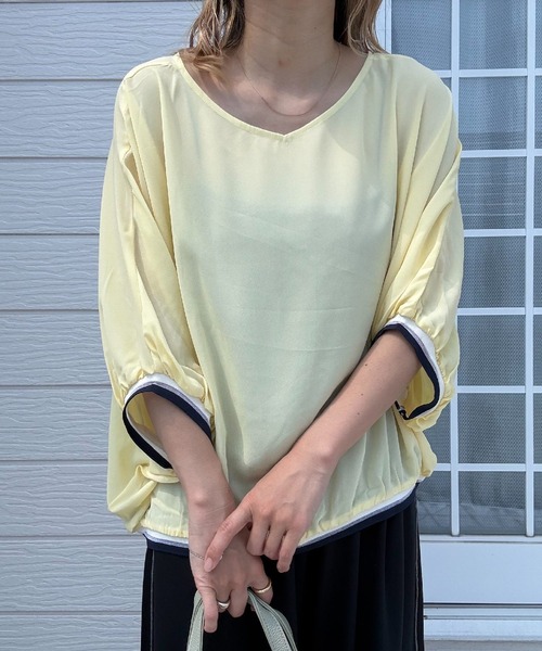 Q（キュー）の「リブヘムラインプルオーバー（シャツ/ブラウス・レディース・ブラック/アイボリー/ライトブルー/レモンイエロー・MEDIUM）」の4枚目の写真