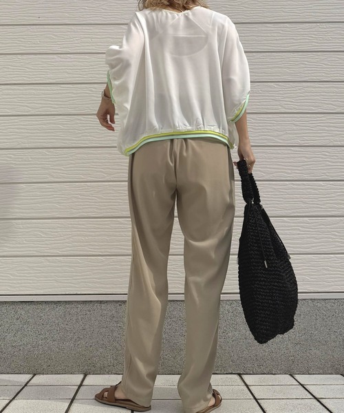 Q(キュー)の「リブヘムラインプルオーバー(シャツ/ブラウス・レディース・ブラック/アイボリー/ライトブルー・MEDIUM)」の16枚目の写真