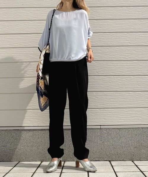 Q(キュー)の「リブヘムラインプルオーバー(シャツ/ブラウス・レディース・ブラック/アイボリー/ライトブルー・MEDIUM)」の13枚目の写真