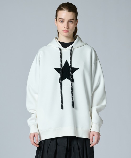 DOUBLE STANDARD CLOTHING（ダブルスタンダードクロージング）の「スター刺繍 フードパーカー(WEB限定)（Tシャツ/カットソー・レディース・ブラック/オフホワイト・FREE）」の4枚目の写真