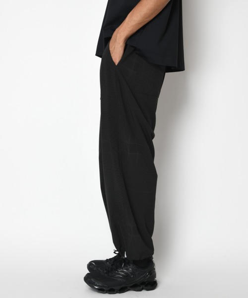 SUPERTHANKS(スーパーサンクス)の「【速乾生、清涼感素材】オリジナルプリントイージーパンツTechnical easy pants(その他パンツ・メンズ・ブラック系その他/その他/ブラック・L/M/S)」の18枚目の写真