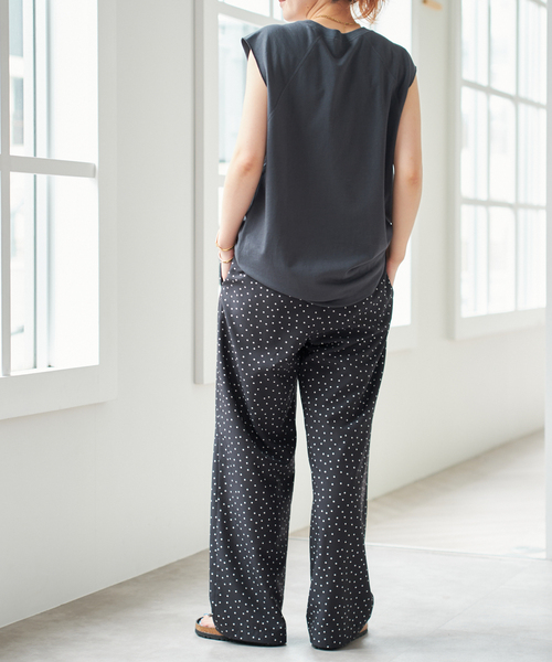 Spick & Span（スピックアンドスパン）の「《WEB限定 / 追加》ドットプリントイージーストレートパンツ（その他パンツ・レディース・マルチ・38/36）」の20枚目の写真