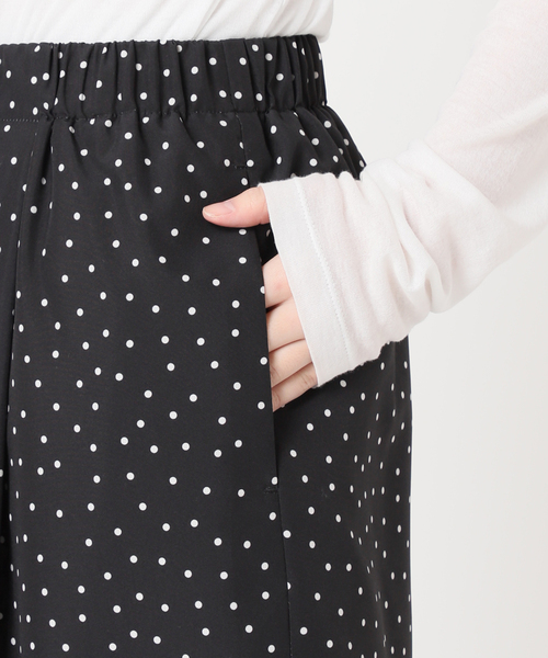 Spick & Span（スピックアンドスパン）の「《WEB限定 / 追加》ドットプリントイージーストレートパンツ（その他パンツ・レディース・マルチ・38/36）」の6枚目の写真