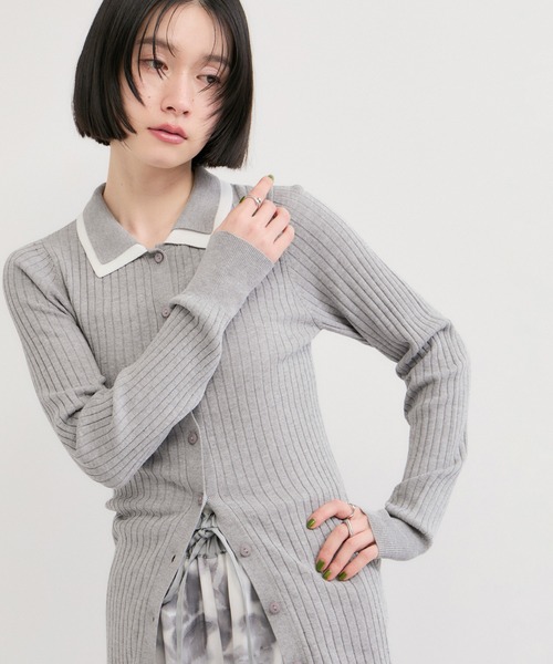le cercle ADAM ET ROPE'(ルセルクルアダムエロペ)の「レイヤードカラーポロカーディガン(カーディガン/ボレロ・レディース・グレー/ベージュ/ブラック・FREE)」の18枚目の写真