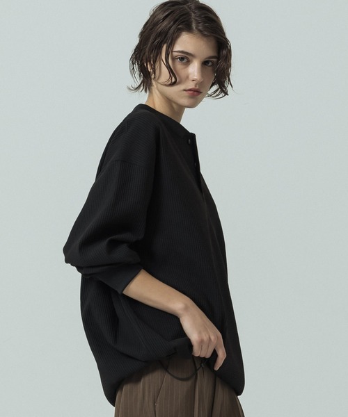 SLICK（スリック）の「【SLICK/スリック】Tech Thermal Drawstring Henley Neck/テックサーマルドローストリングヘンリーネックTシャツ（Tシャツ/カットソー・メンズ・スミクロ/ホワイト/グレー/ブラック・1/3/2）」の19枚目の写真