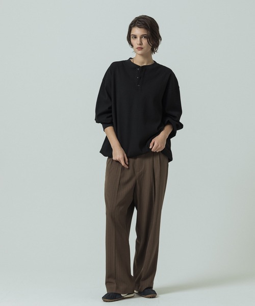 SLICK（スリック）の「【SLICK/スリック】Tech Thermal Drawstring Henley Neck/テックサーマルドローストリングヘンリーネックTシャツ（Tシャツ/カットソー・メンズ・スミクロ/ホワイト/グレー/ブラック・1/3/2）」の22枚目の写真