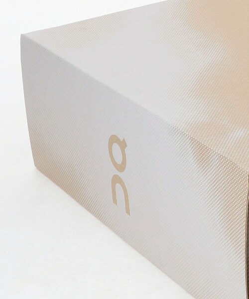 On(オン)の「<On>CLOUDVISTA 2 WP スニーカー(スニーカー・メンズ・ベージュ/ブラック・26.5cm/27cm/28cm/28.5cm/27.5cm/26cm)」の16枚目の写真