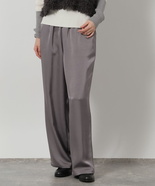 LAKOLE(ラコレ)の「サテンイージーパンツ / 658138(その他パンツ・レディース・グレー/ライトベージュ/ネイビー・FREE)」の2枚目の写真