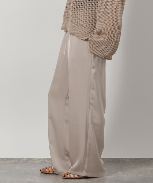 LAKOLE(ラコレ)の「サテンイージーパンツ / 658138(その他パンツ・レディース・グレー/ライトベージュ/ネイビー・FREE)」の17枚目の写真