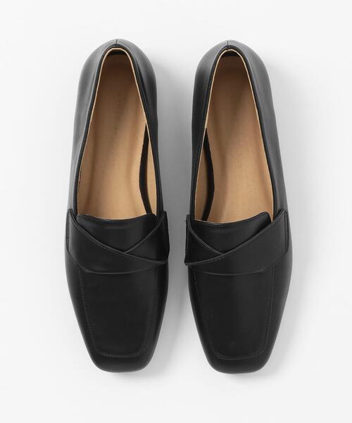 SENSE OF PLACE by URBAN RESEARCH（センスオブプレイスバイアーバンリサーチ）の「クロスベルトローファーパンプス（ローファー・レディース・モカ/ブラック/ライトベージュ・SMALL/MEDIUM/LARGE）」の9枚目の写真